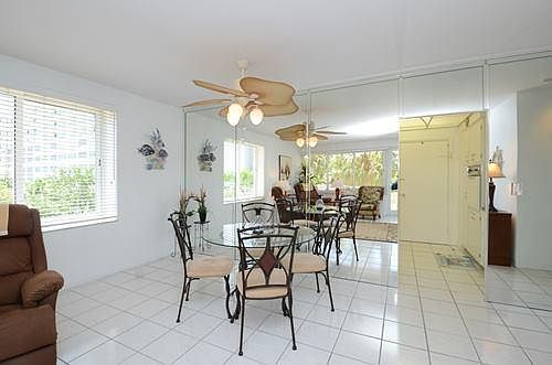 4th image of 3233 NE 34th St APT 315