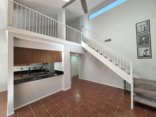 7525 Holly Hill Dr APT 32, Dallas, TX 75231