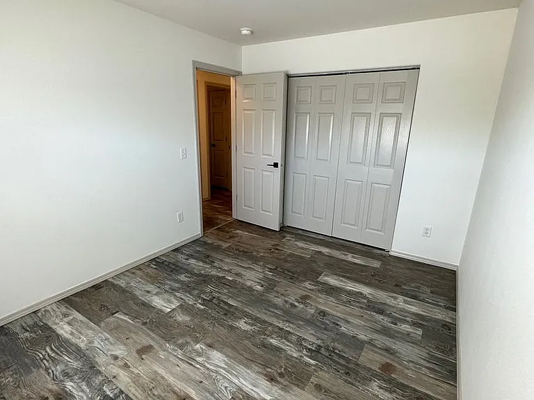 401 S Wasilla St #6 — Photo 6