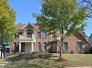 976 Burgundy Ln, Ballwin, MO