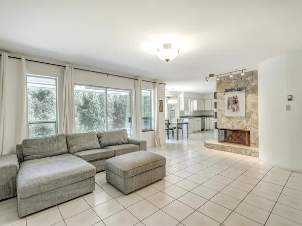 5367 Hazel Ct, Delta, BC V4K 4G9