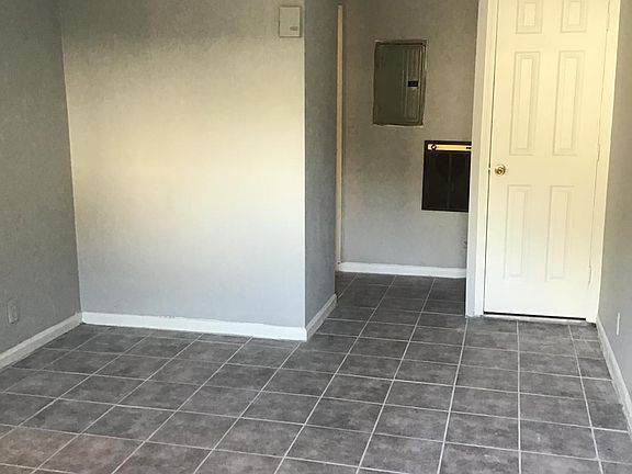 3rd image of 1740 W 5th St #2
