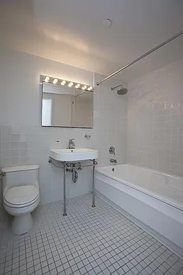 Rented by Evans Real Estate | media 26