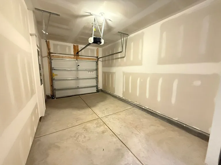 467 Martins Creek Blvd — Photo 22