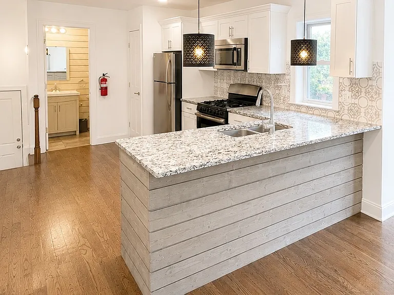 182 Uhland St #2 — Photo 3
