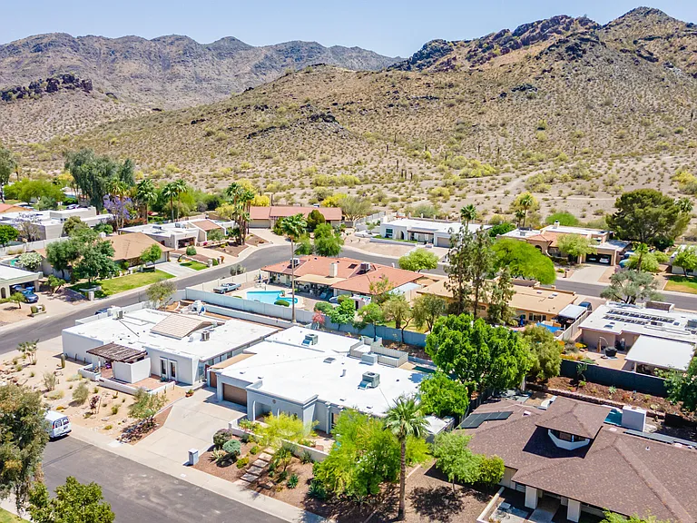 3351 E Las Rocas Dr — Photo 3