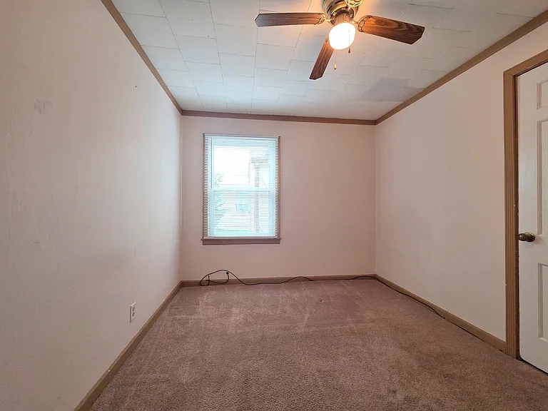 336 E Orchard St — Photo 18