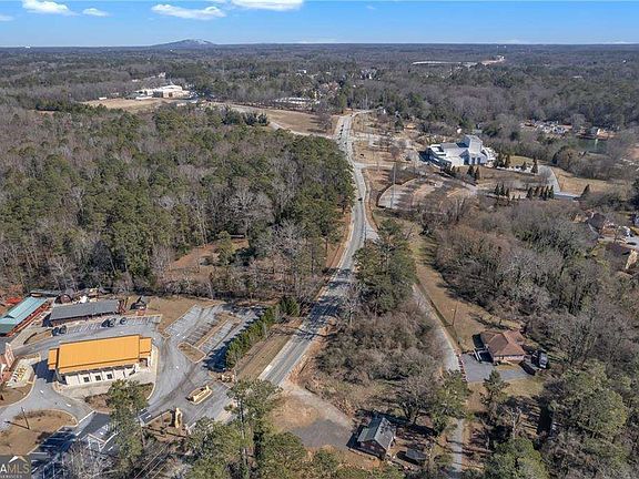 3rd image of 3095 Rainbow Dr