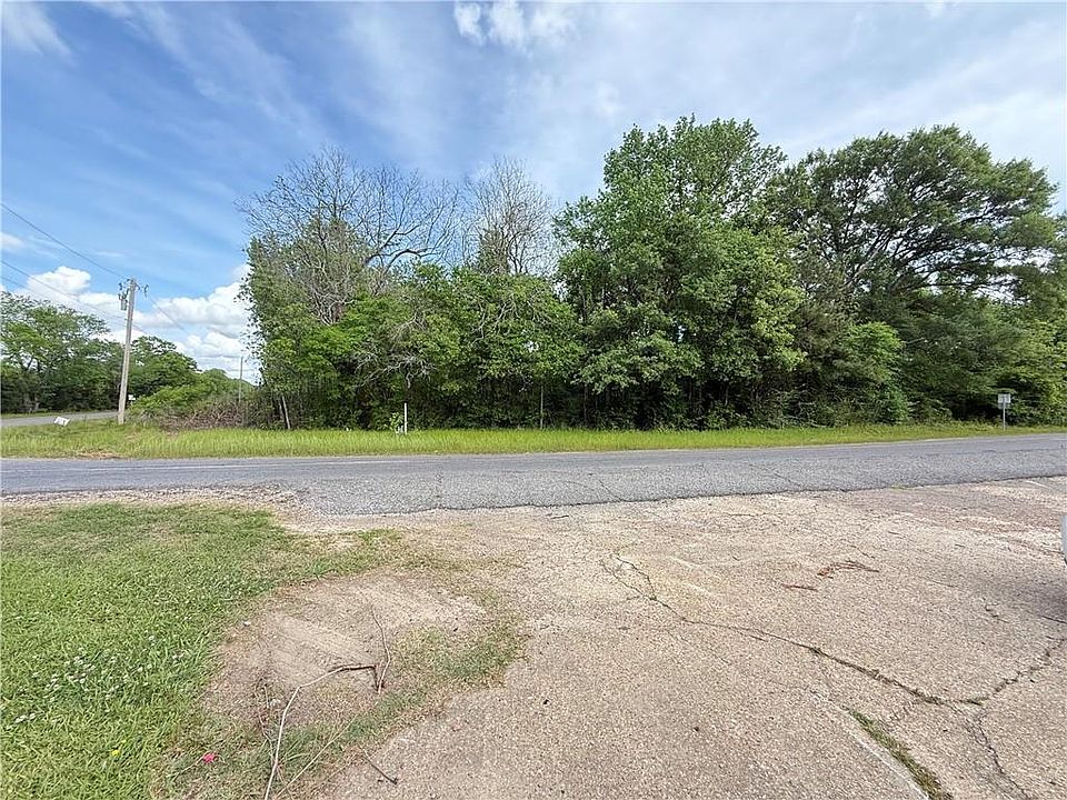 2nd image of 920 Highway 453