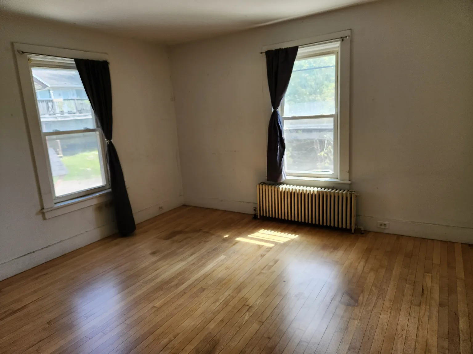 109 High St — Photo 2