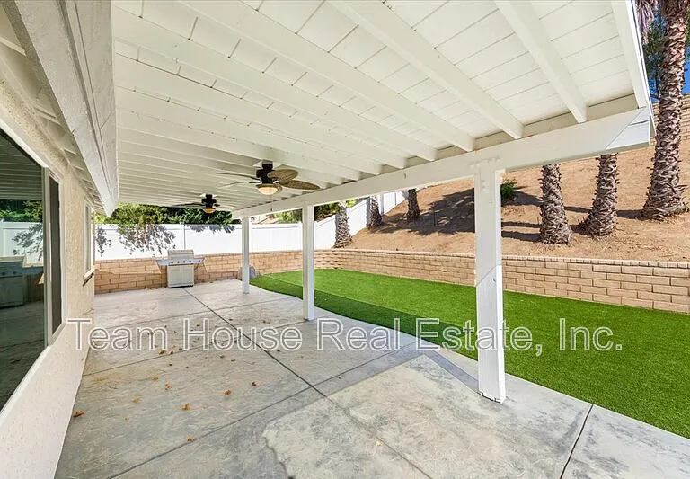27725 Wakefield Rd — Photo 19