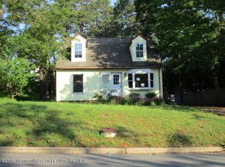 210 Lighthouse Dr, Manahawkin, NJ 08050