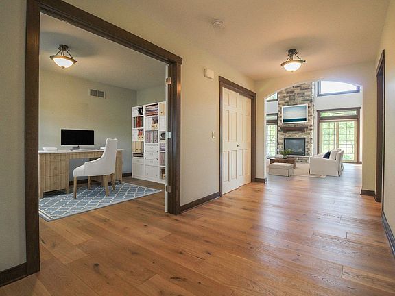 3rd image of N4044 Majestic Cir