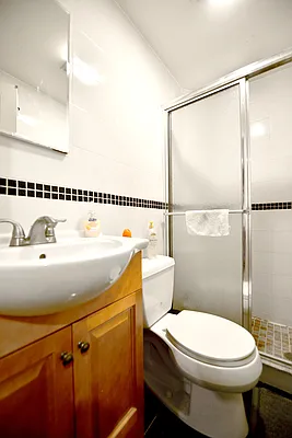 Rented by J Misrahi Realty Corp | media 35