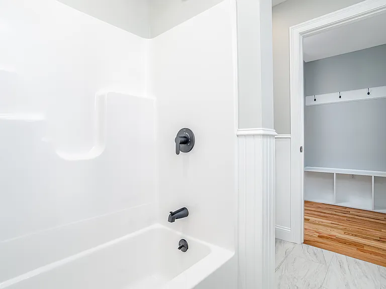 27 Milton St #1 — Photo 16