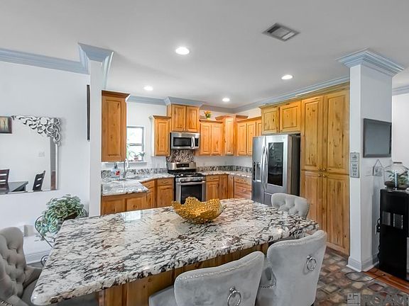4th image of 30555 Weiss Rd