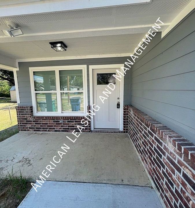 1st image of 131 8th Ave #A
