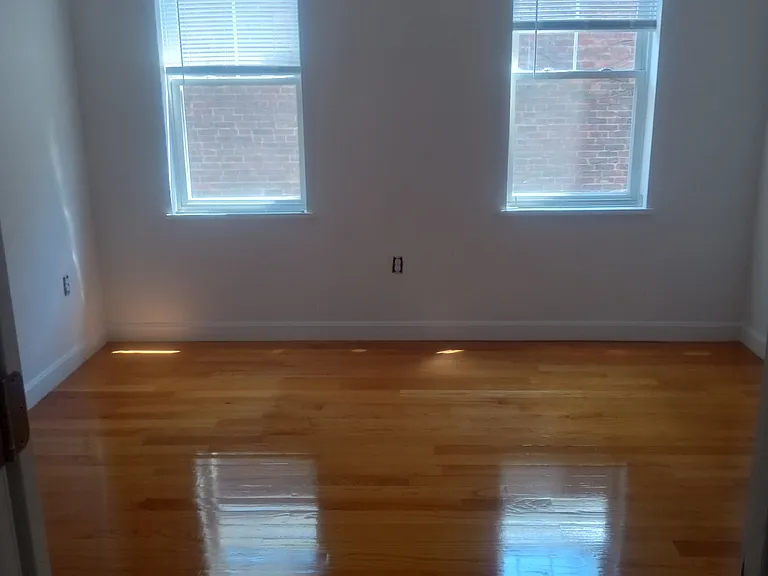 411 Shirley St #2 — Photo 6