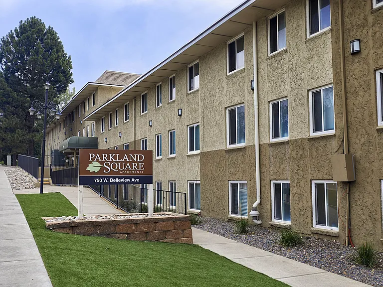 Parkland Square Apartments — Photo 11