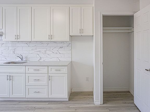 4th image of 630 Cummings Ave #11526688