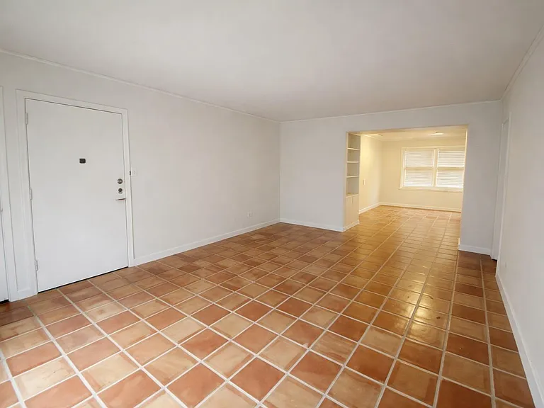 1928 North Blvd #1 — Photo 12