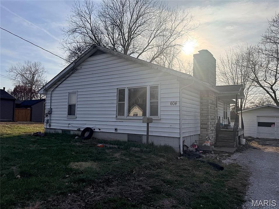 1st image of 604 Stryker Ave