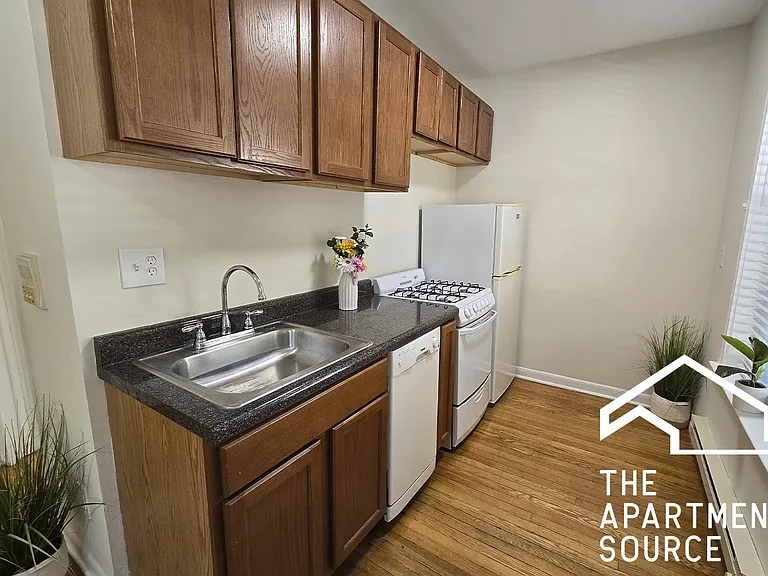 917 W Waveland Ave #1A — Photo 5