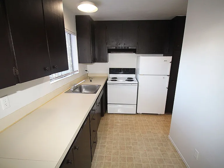 5112 Ravenna Apartments - Ravenna — Photo 6