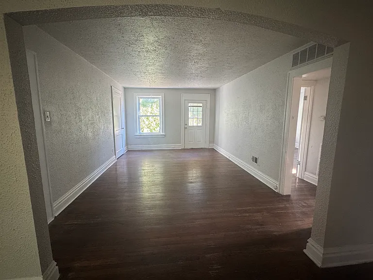 4127 Minnesota Ave #2 — Photo 2