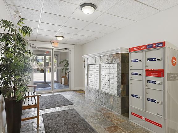 5th image of 975 Victoria St W #104
