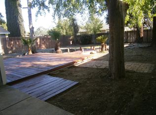 511 E Front St, Farmersville, CA 93223