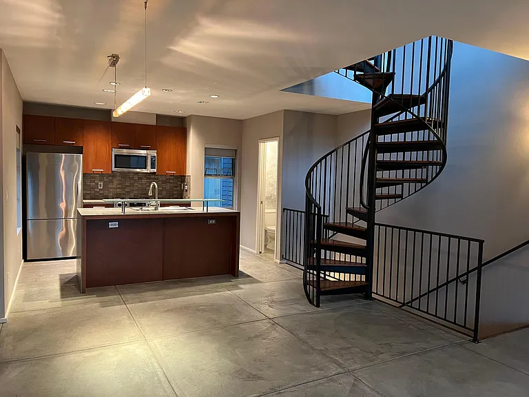 1106 E Howell St #C — Photo 6