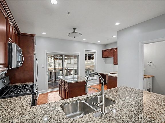 4th image of 44 Uxor Way