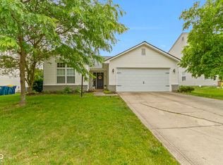 12306 Blue Springs Ln, Fishers, IN 46038