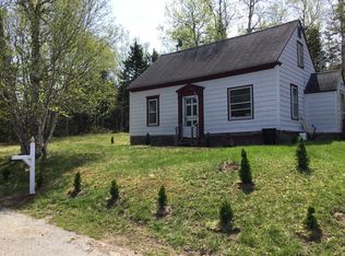 4 Meyer St, Eastport, ME 04631