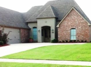 13343 Williamsburg Dr, Walker, LA 70785