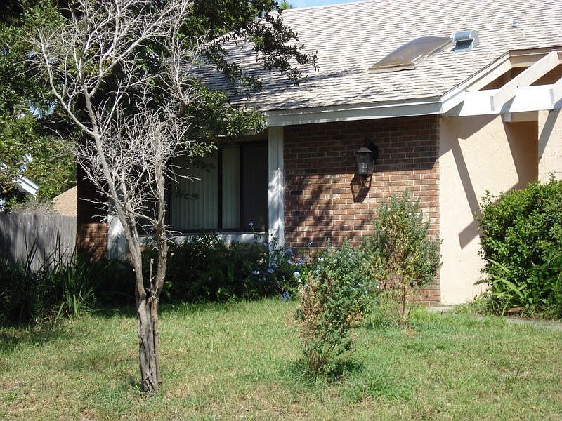 1st image of 1621 Excalibur Dr