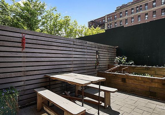 4th image of 100 Atlantic Ave APT 4G