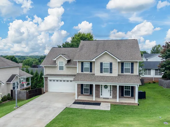 1004 Brooklyn Ln, Maryville, TN 37804