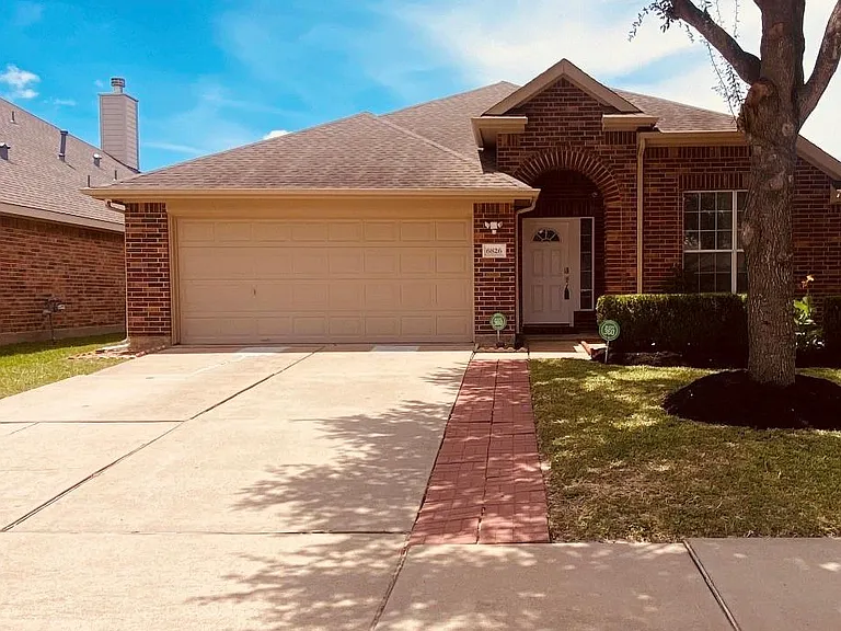6826 Chester Oak Dr — Photo 2