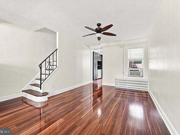 4th image of 447 Bush St