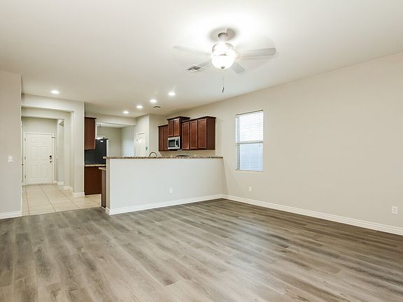 3rd image of 42458 W Monteverde Dr