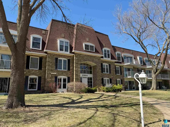 2904 W 33rd St APT 225, Sioux Falls, SD 57105