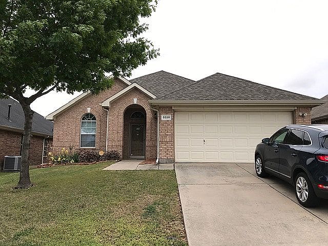 1st image of 3228 Crofton Dr