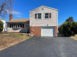 2032 Hopewell Rd, Bethlehem, PA 18017