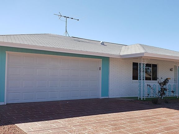 3rd image of 10526 W Kingswood Cir
