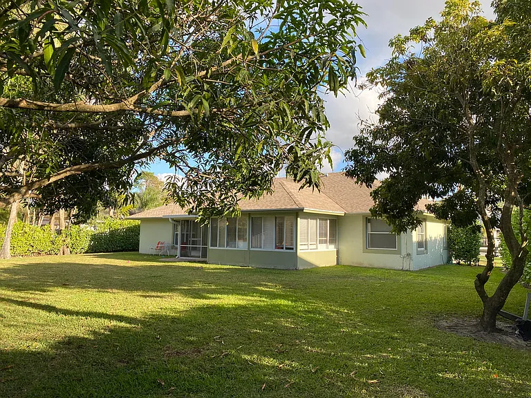 1094 Raintree Ln — Photo 26
