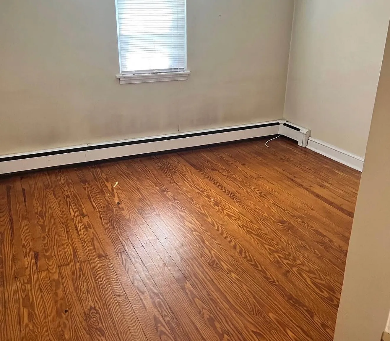 3 bed, 1287 sqft, $2,500 — Photo 2