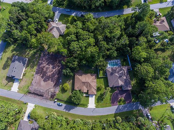 2nd image of 5 Birchbark Ln