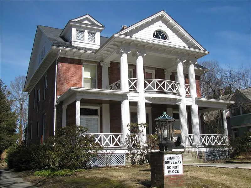 28 Eagle St photo 1